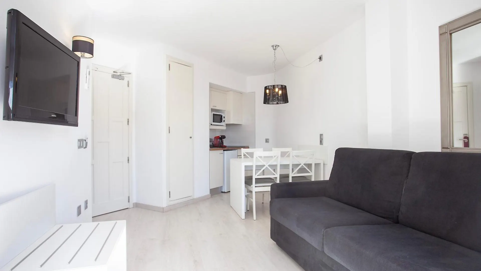 Sand Beach Apartments Port de Alcudia  Spanien